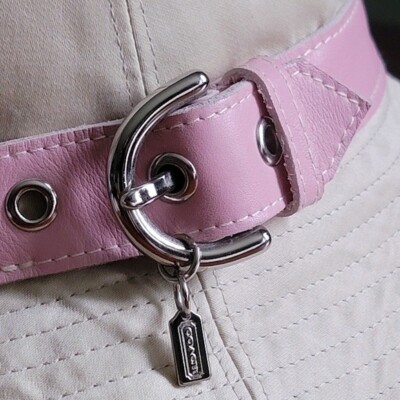 Coach Y2K Soho Bucket Hat Khaki Tan Canvas & Pink Leather  display picture 2
