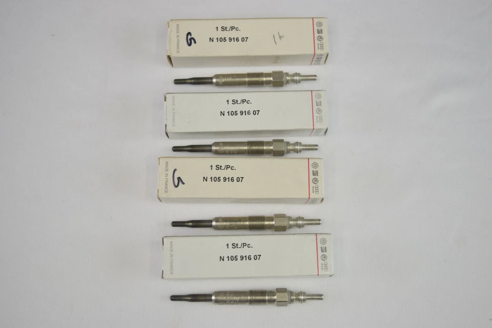 Juego de 4 bujías incandescentes originales Volkswagen N10591607 para Touareg 2005-2008 OEM Foto 2 de 2