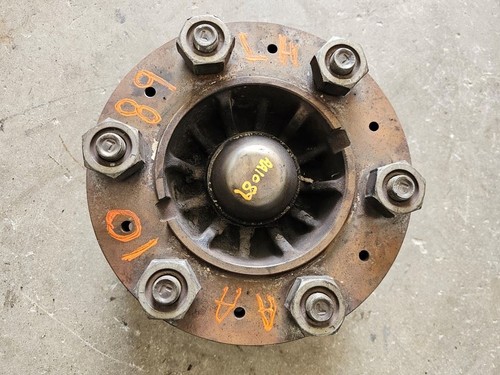 USED 2001 Isuzu NPR FRONT HUB 16" Wheel type ABS Ship Los Angeles 