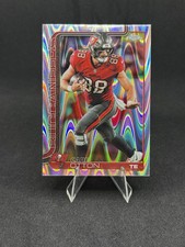 2025 Topps Chrome Cade Otton RayWave Refractor #284 Buccaneers