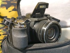 Fujifilm FinePix S4200 14.0MP Digital Camera - Black 24X Zoom with Case VIDEO