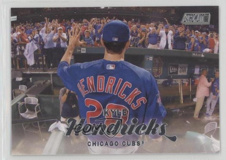 2017 Topps Stadium Club Kyle Hendricks (Waving to Crowd) #123 g0h