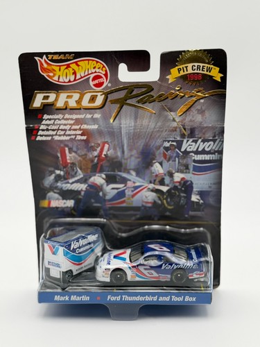 NASCAR - Mark Martin Valvoline Die-Cast Car and Tool Box