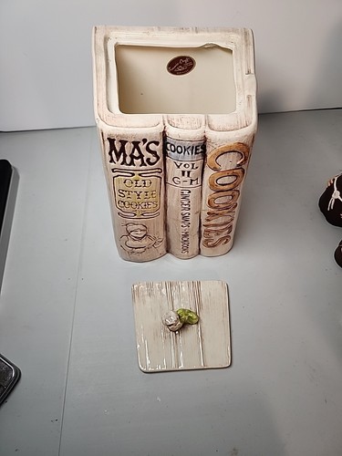Treasure Craft, Recipe Ma's Books Cookie Jar, Book Worm lid, USA - Picture 9 of 10