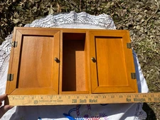 Vtg Wooden Wall Hanging/Desktop 15” Mini Knick Knack Cabinet Exc J174