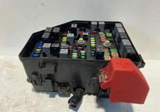2013-2014 Buick Enclave Acadia Engine Compartment Fuse Box