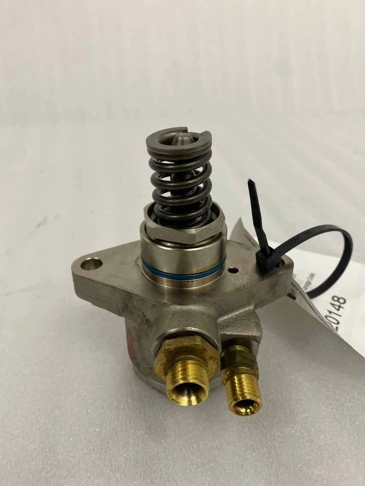 Bomba de combustible montada en motor 13 14 15 AUDI RS5 4,2 L Foto 2 de 2