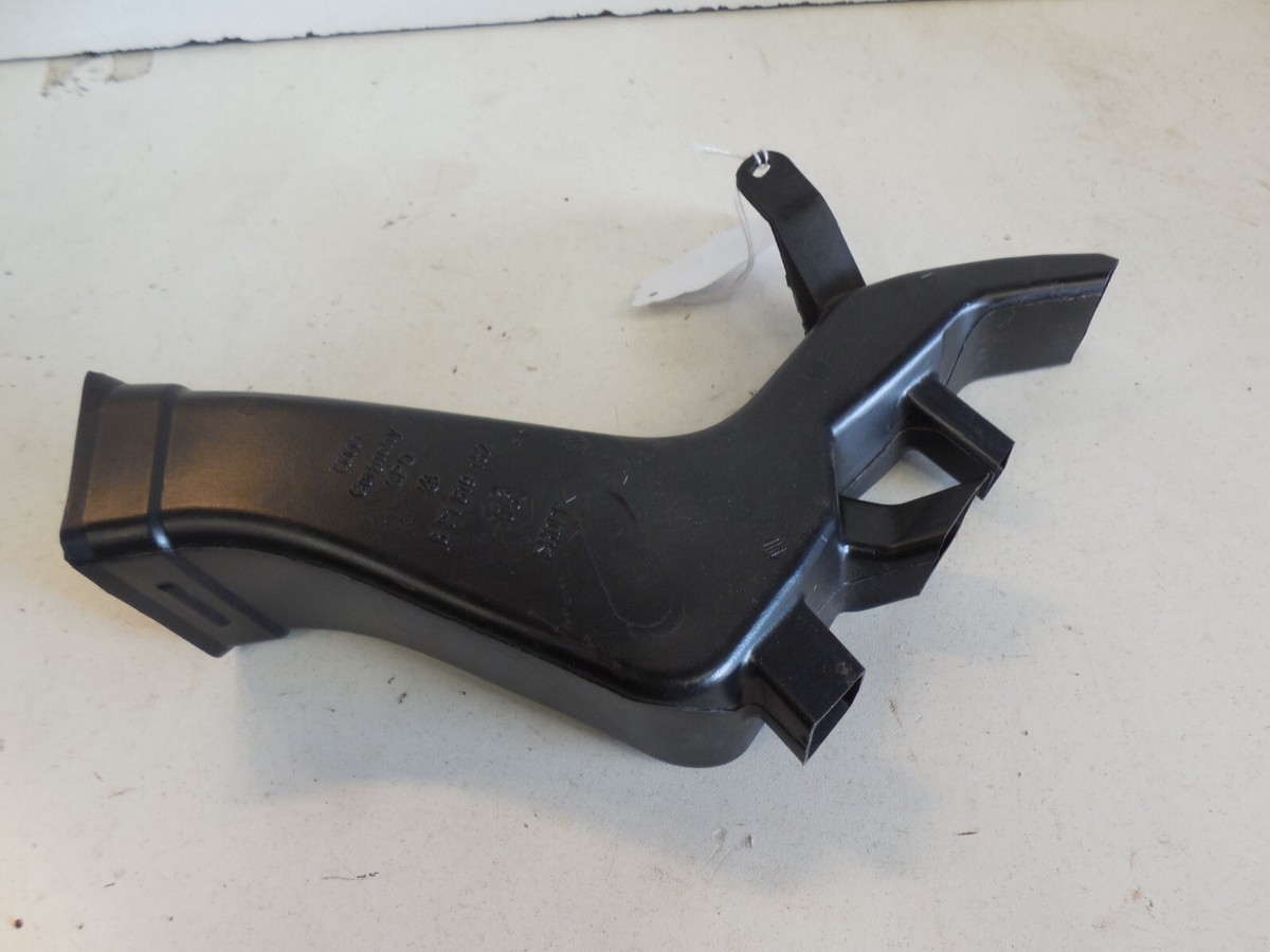 06-13 Audi Right Passenger Side Floor Lower Aim Duct Vent 