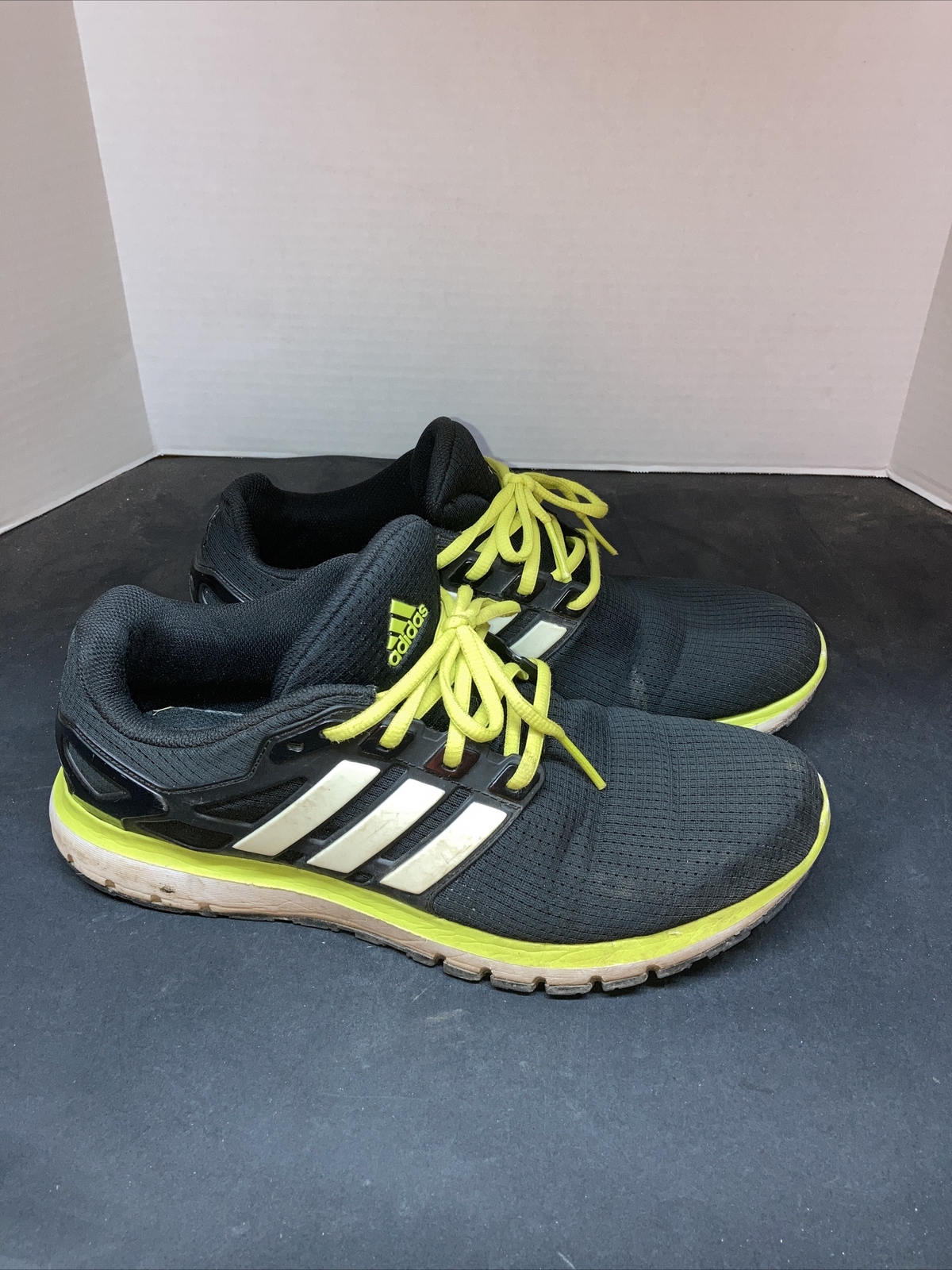 Adidas Men’s Shoes Size 10.5 Adidas Men’s Shoes Size 10.5