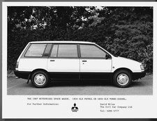 Mitsubishi Space Wagon 1986-87 Original UK Market Press Photograph 1800 GLX TD