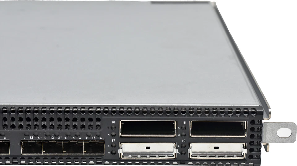 QLogic SANbox 5602 SB5602Q-08A B 31422-07 C 16-Port SFP Stackable FC Switch - Bild 4 von 4