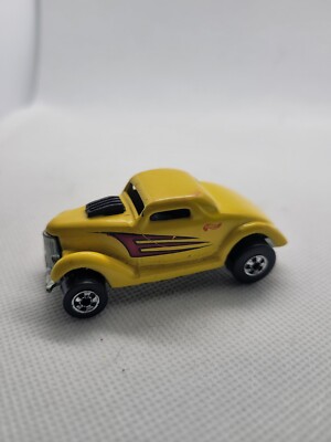 1975 Hot Wheels Neet Streeter Yellow with flames India Used Shows Some Wear.  