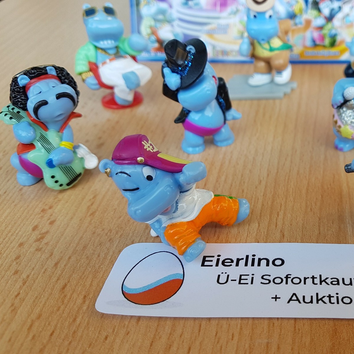 TOP KINDER SURPRISE SET - Happy Hippo Talent Show - MINT 1.3