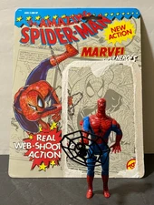 MARVEL TOYBIZ SUPER HEROES FIGURE W/ CARD BACK AS SHOWN WEB SHOOTER SPIDER MAN