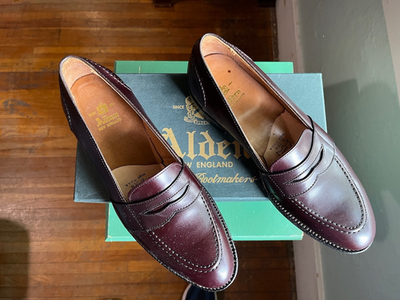靴 Alden 683 Burgundy Full Strap Slip-On Alden Burgundy Calfskin 683 Full Strap Slip-On Men's Penny Loafers