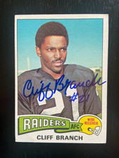 Cliff Branch Autographed 1975 Topps Football ROOKIE Card #524 Raiders HOF. rookie card picture