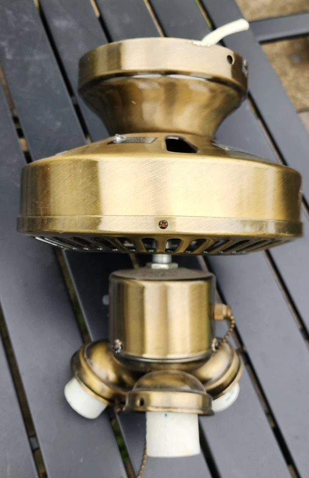 Vintage Horizon Super Brass Finish Nova Original Ceiling Fan Base - Image 2 of 4