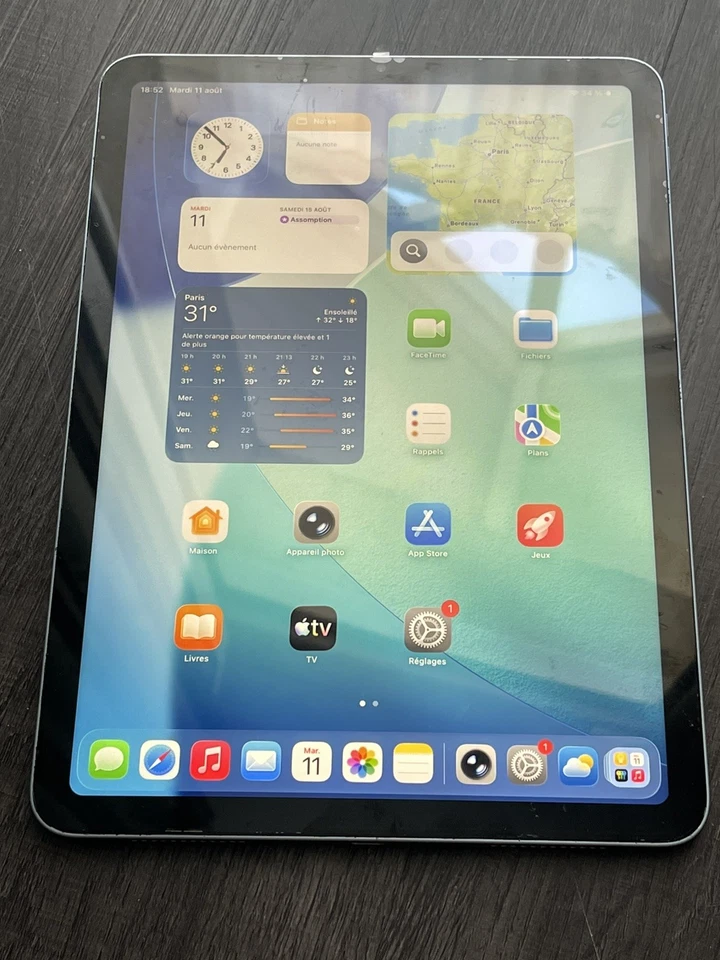 Apple iPad Air (4th generation) · 256GB · Wi-Fi, photo 1 sur 3
