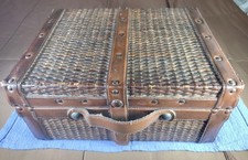 Wicker Basket w/Snap Closure Lid, Carrying Handle  Red Velvety Lining Very Nice