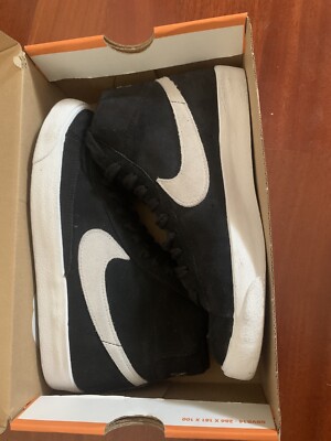 Nike, Blazer Mid '77, Farbe Schwarz Und Weiß, Gr. 38,50