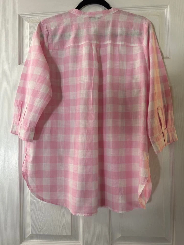 Joan River's Rosa/Blanco Cuadros Talla Mediana Foto 2 de 3