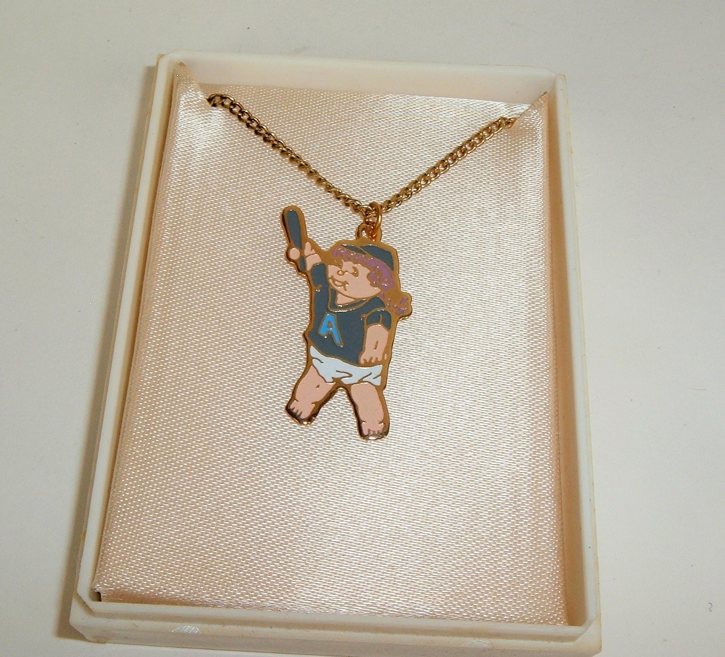 Vtg Cabbage Patch Boy Baseball Player Pendant Nec… - image 4