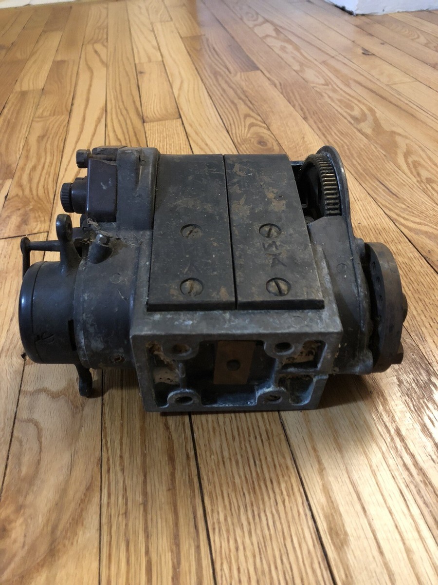 Vintage Eisemann Magneto Type GN6-111 Edit For 6 Cylinder Motors