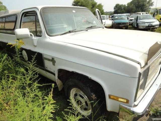 (LOCAL PICKUP ONLY) Windshield Glass Without Antenna Fits 73-91 BLAZER/JIMMY (fu - Image 2 of 4