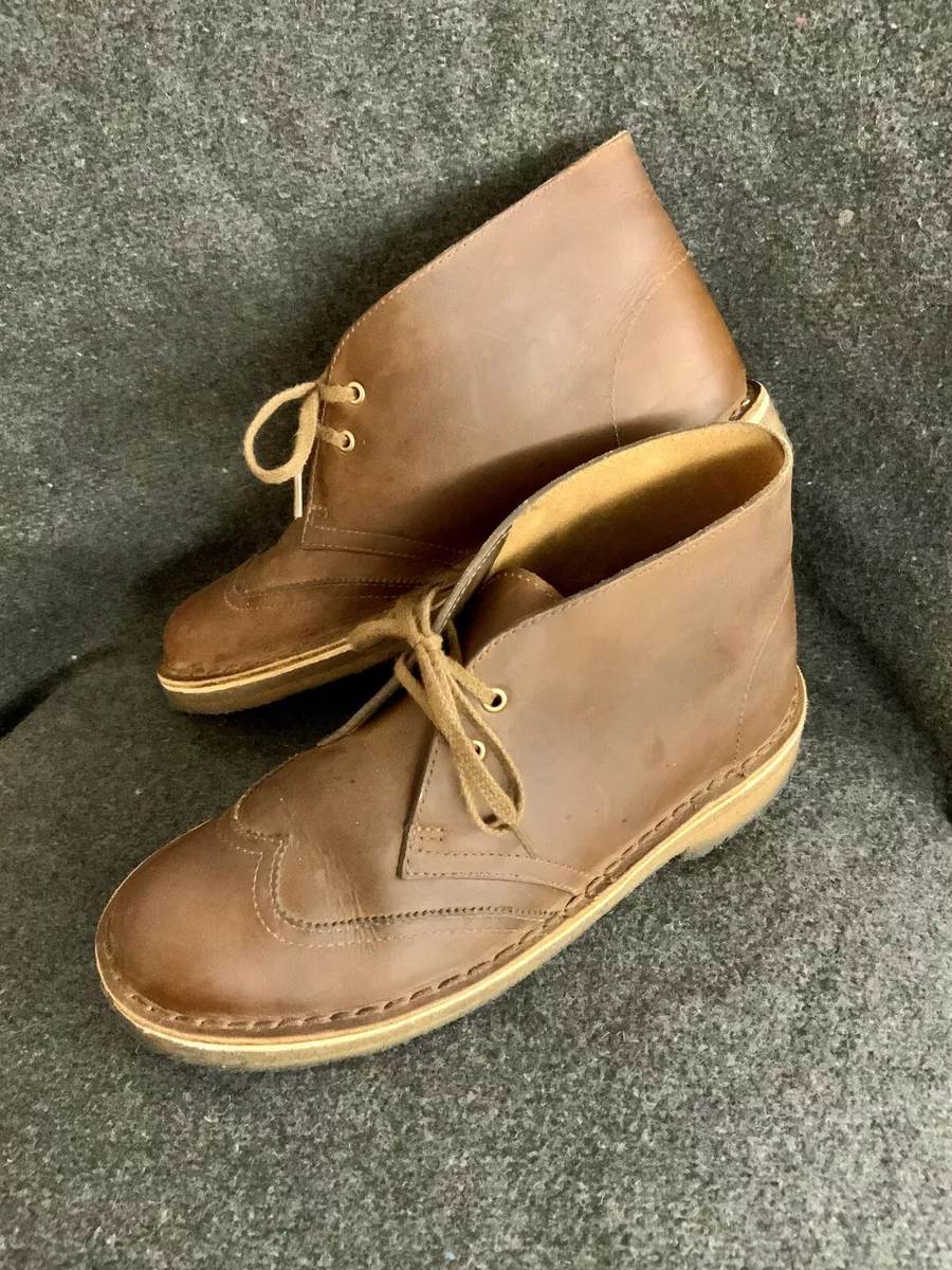 CLARKS Desert Boots 7M Beeswax Brown Desert Wing Leather Chukkas Crepe Sole UK5
