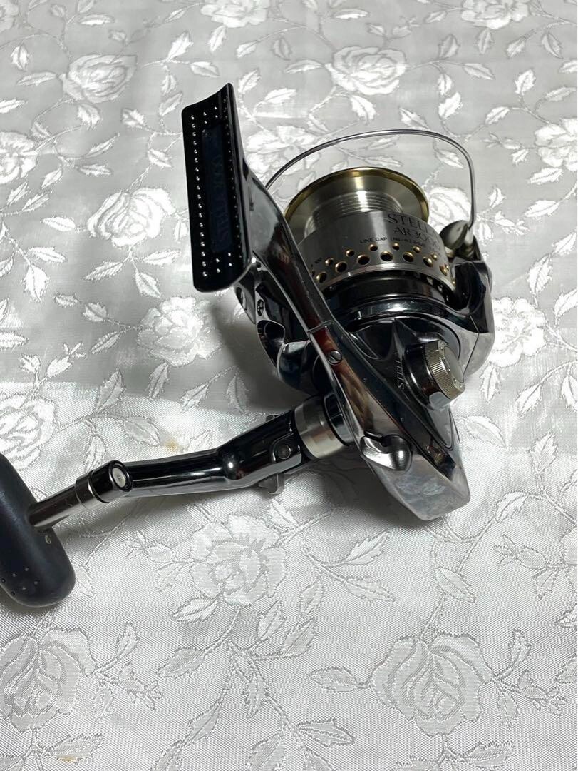 Shimano 01 Stella AR3000 Spinning Reel, Excellent Condition Shimano 01 Stella AR3000 Spinning Reel, Excellent Condition