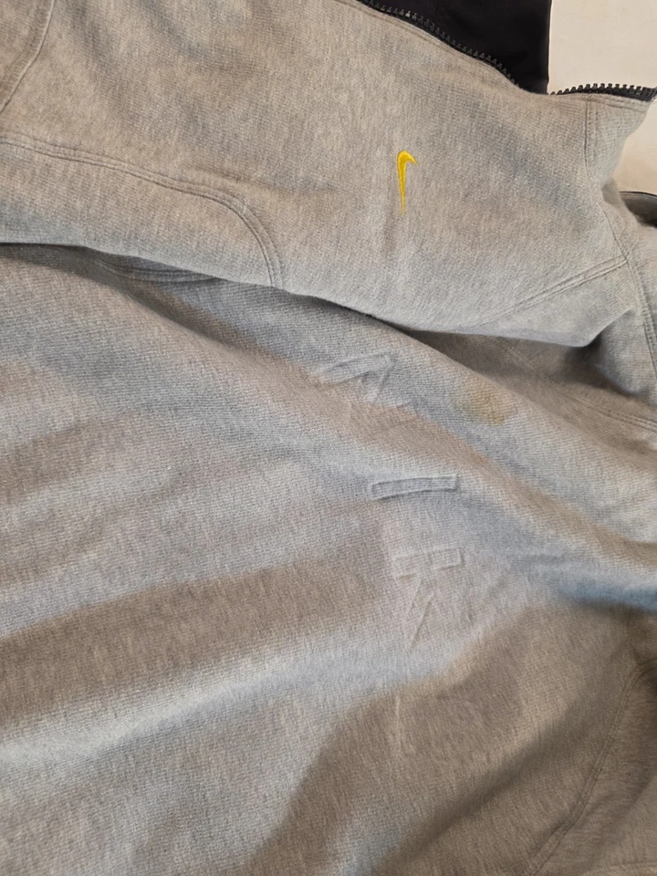 Nike Niños Medio Reversible Pesado Invierno Abrigo Forrado de Vellón Negro Amarillo Foto 3 de 4