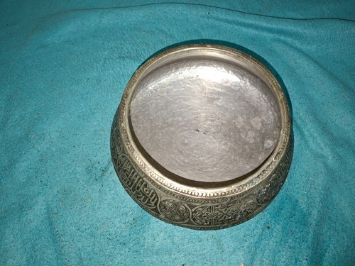 Antiguo cuenco de cobre con adornos arte persa Islam Ø 13 cm - Imagen 5 de 10