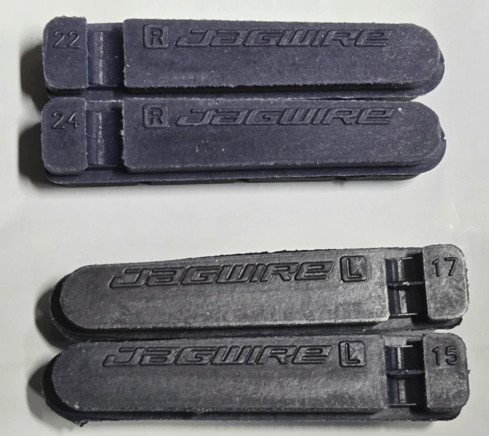Un par de pastillas de freno de carbono Jagwire Road Pro S JS453RCB Foto 2 de 4