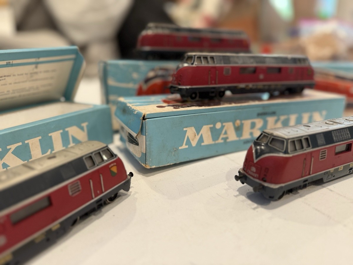 Märklin 鉄道模型 3ｘ SET HO：S+E+T2 Station Track Set for T2 | Maerklin US