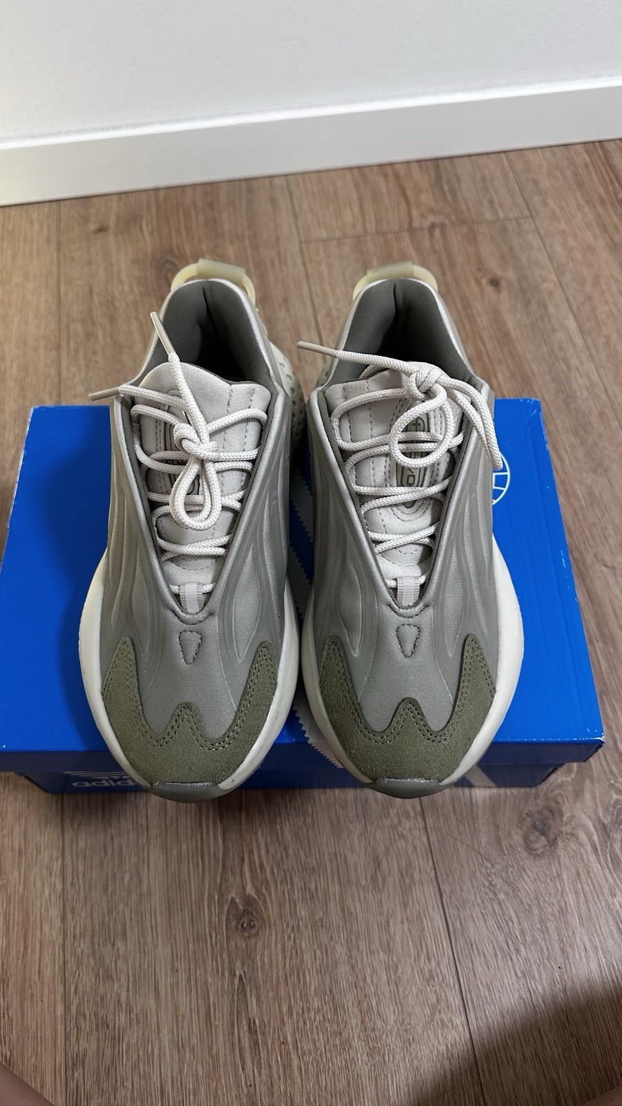 Adidas Ozroch stile e comfort in uno! Donna UK 3.5 US 5 EU 36 foto 3