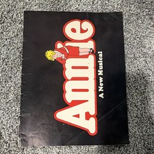 Annie A New Musical Original Theater Souvenir Program Booklet SJP rare