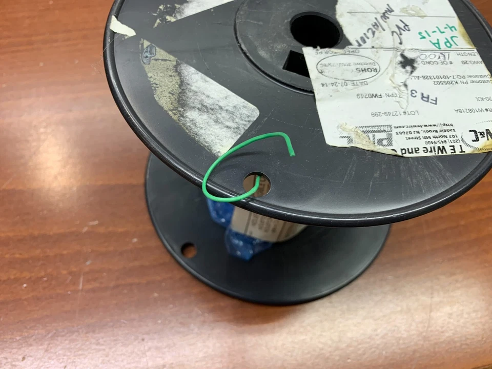 250' M16878/4-BEE-5 Plateado Cobre Enganche Alambre Verde 24 AWG 600V Foto 3 de 3