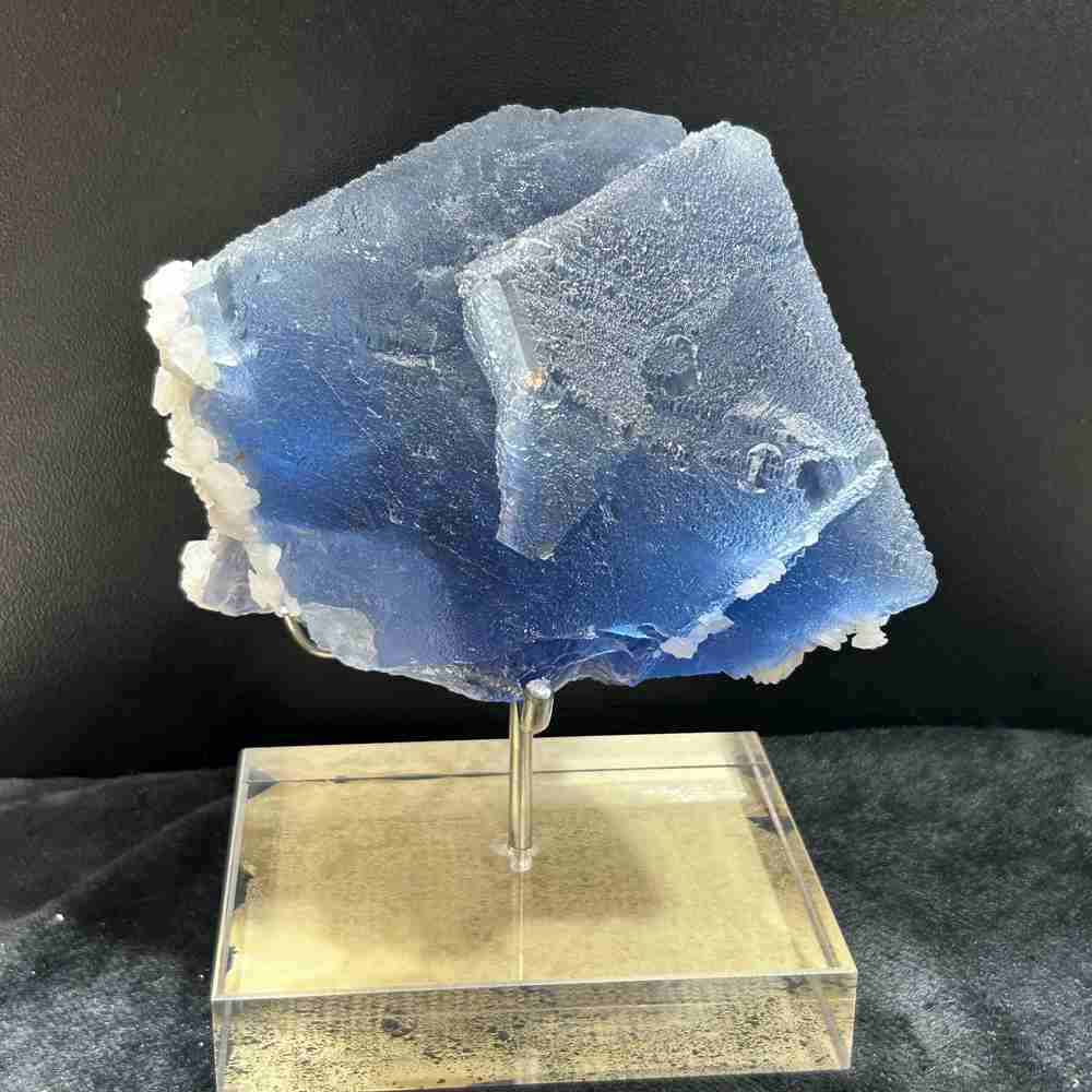 Rare Large-Particle Natural Blue Fluorite Quartz Crystal Mineral Specimen 4546g