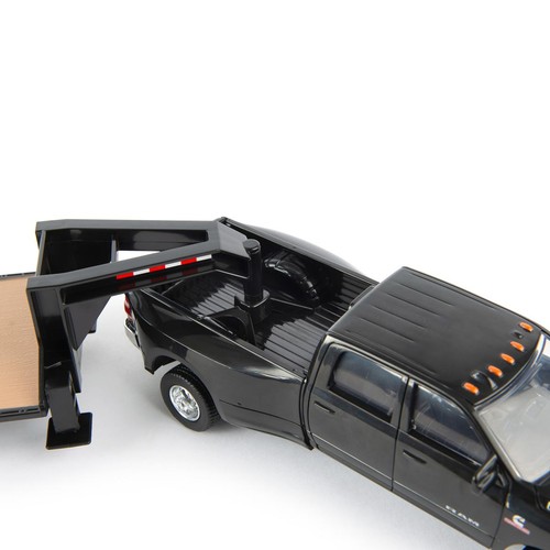 1/32 Ram Dually Quad Cab & Lowboy Trailer & Case SV340B Skidsteer 47155 - Picture 3 of 7