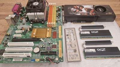 RARE EPoX EP-MF4-J AM2 + Athlon 5000+ + 2GB OCZ Reaper + MSI GTX 470 Street Figh