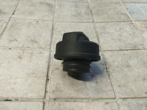 VW PASSAT Variant B5 3B5 Kraftstofftankdeckel 1H0201553B 1.90 Diesel 18208565