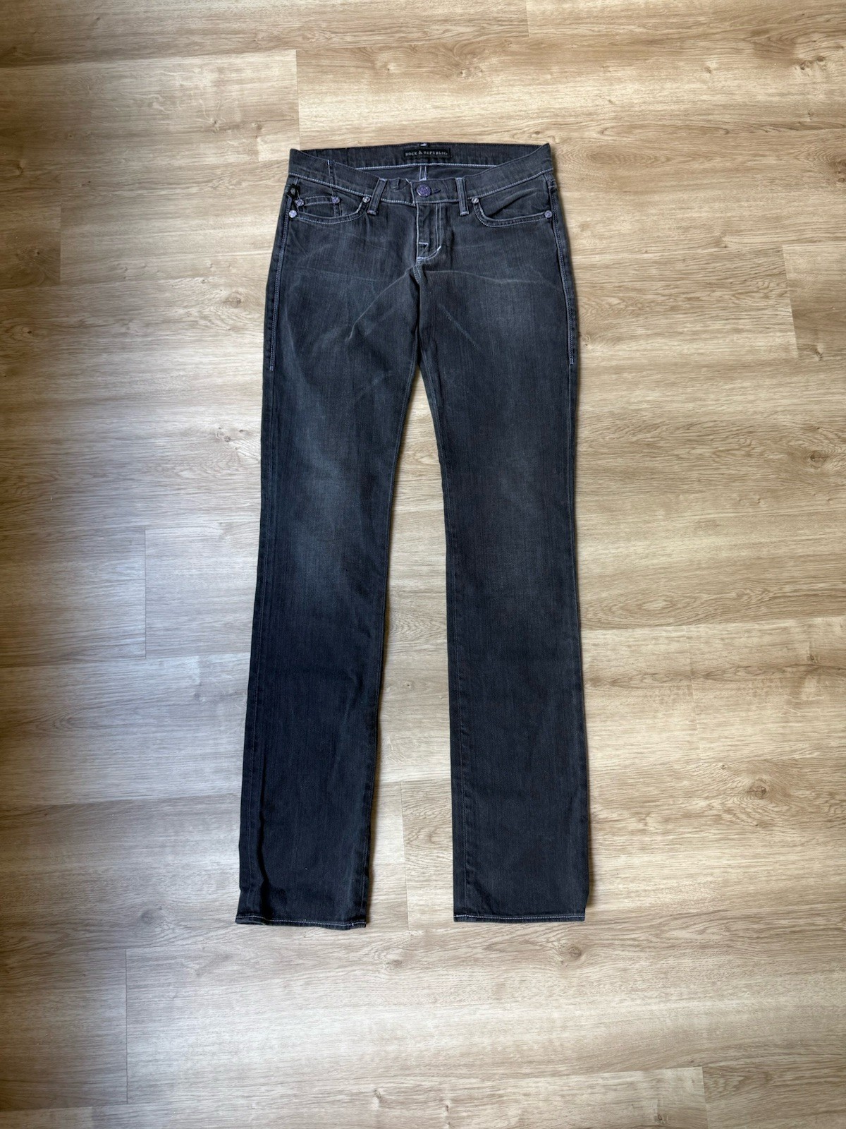 Rock & Republic Stella Jeans 31x34 Low Rise Straight Leg Y2K Gray Embroidered