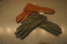 NWT "2" NM "7" MED LEATHER GLOVES - GREEN/BROWN LINED LAMBSWOOL - 250