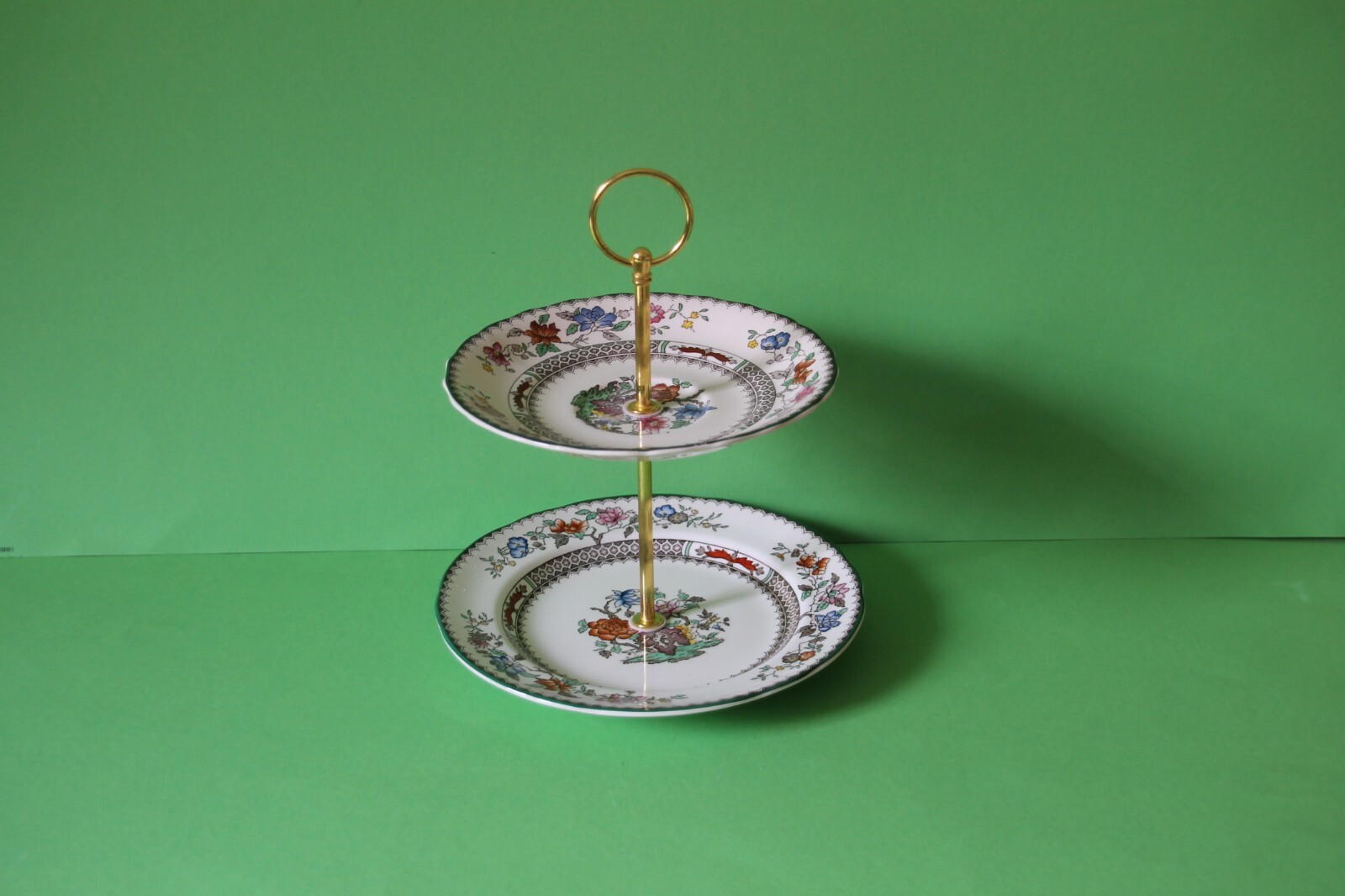 zauberhafte zweistöckige Etagere Teller Spode Chinese Rose 0117