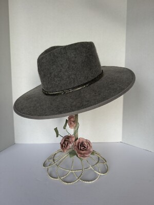 Olive & Pique wool fedora Olive & Pique Vida Panama Hat - Women main image 3