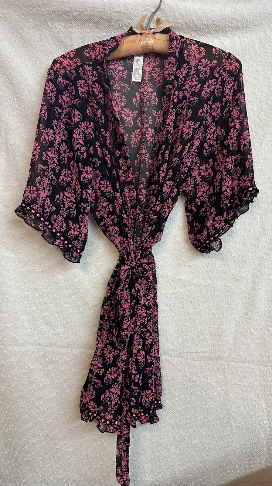 Robe Ribbon Forever 21 Black & Pink Lightweight Floral Robe Ribbon Trim Short ...