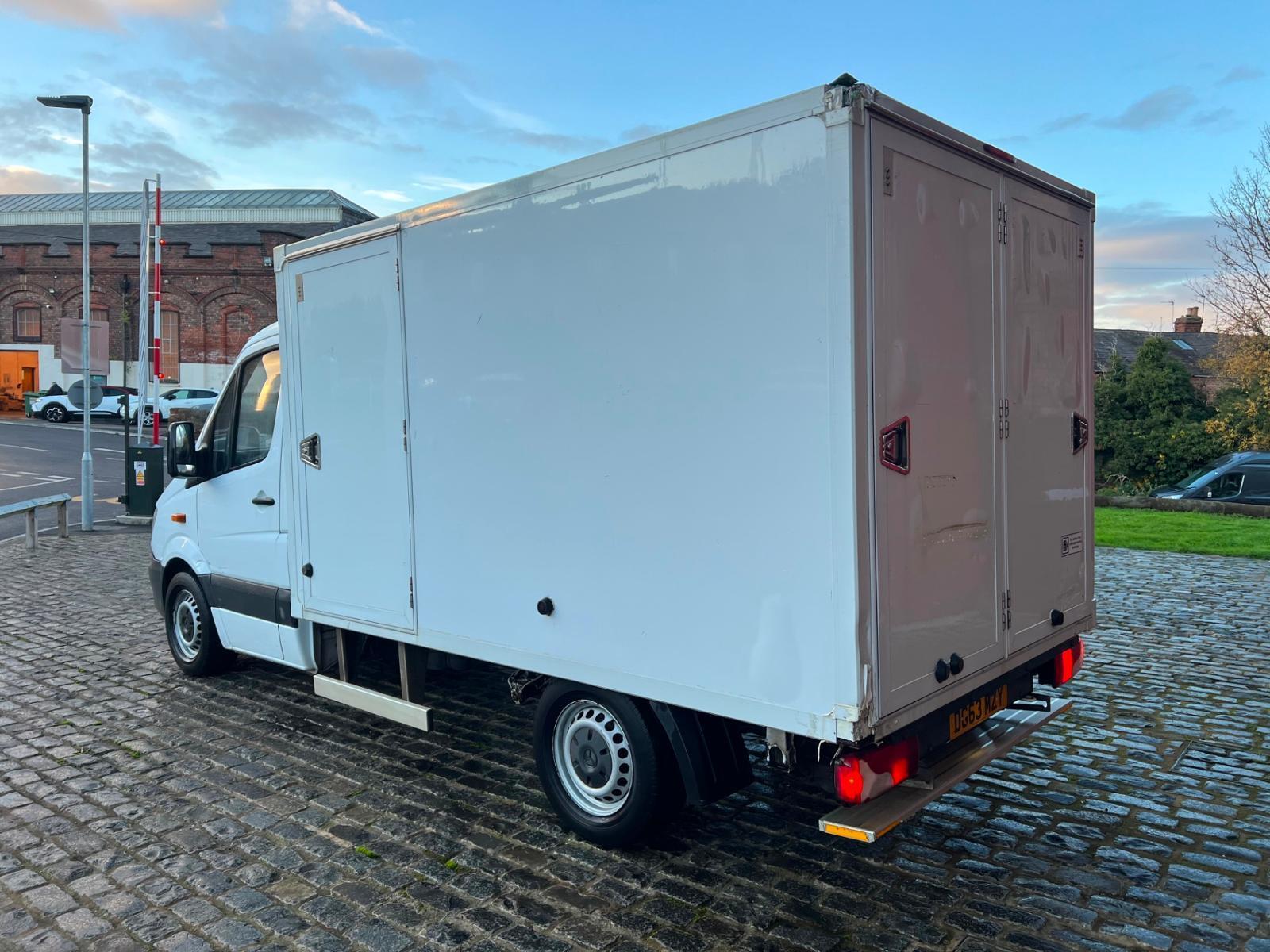 2013 MercedesBenz Sprinter 3.5t Fridge Luton Van Auto CHASSIS CAB