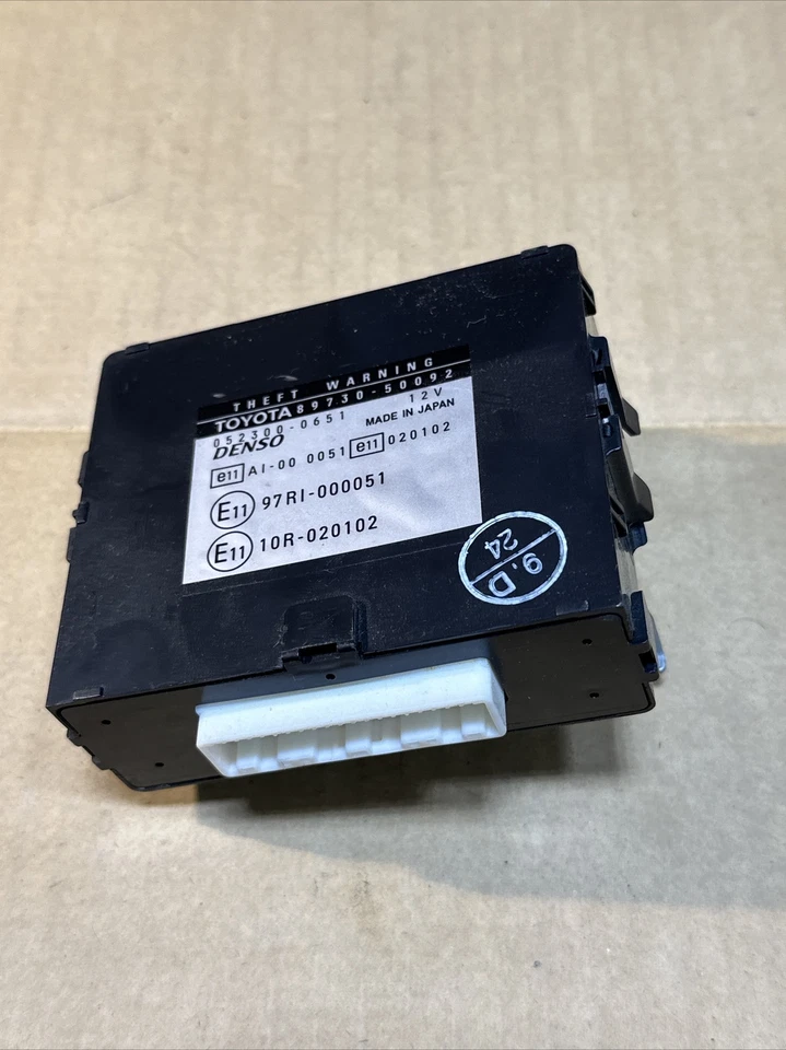 Theft Warning Computer Assembly 2001-2004 Lexus LS430 OEM 89730-50092 - Image 2 of 4