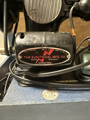 Vintage Montgomery Ward Model 188 Round Bobbin Sewing Machine