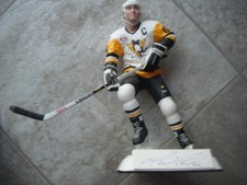Mario Lemieux Statue Salvino #82/750 Autographed Hockey Hall of Famer Penguins